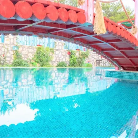 Modern With Private Pool And Jacuzzi In Kas